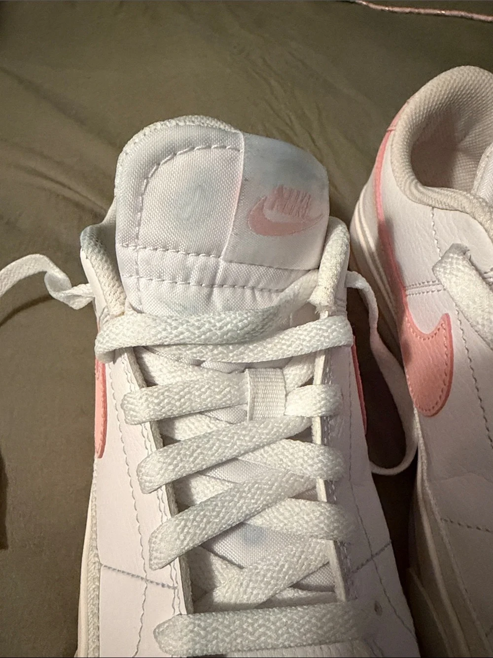 Nike Women's White Sneakers with Light Pink Swoosh